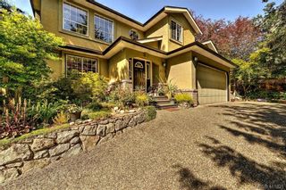 Photo 1: 6659 Wallace Dr in BRENTWOOD BAY: CS Brentwood Bay House for sale (Central Saanich)  : MLS®# 816501