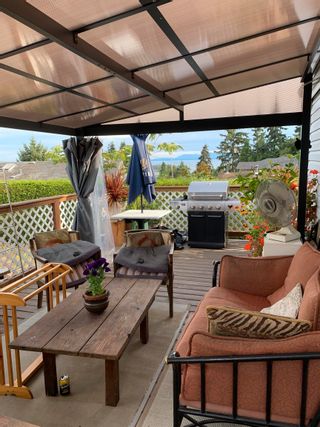 Photo 3: 29 5575 MASON Road in Sechelt: Sechelt District Manufactured Home for sale in "Mason Mobile Home Park" (Sunshine Coast)  : MLS®# R2706345