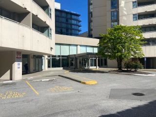 Main Photo: 703 8246 LANSDOWNE Road in Richmond: Brighouse Condo for sale in "RICHMMOND TOWERS" : MLS®# R2878838