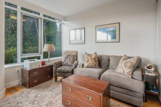 Photo 13: 404 888 ARTHUR ERICKSON Place in West Vancouver: Park Royal Condo for sale in "EVELYN AT FOREST'S EDGE" : MLS®# R2832299