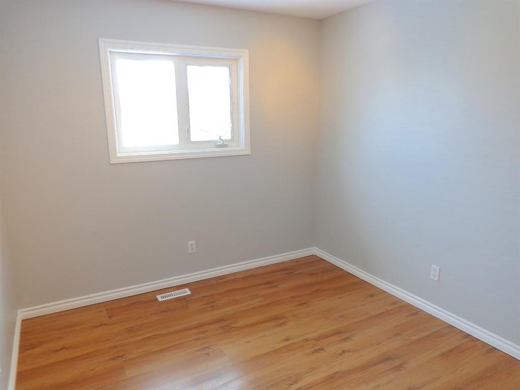 Photo 12: Photos: 92 Dawson Street: Red Deer Detached for sale : MLS®# A1187835