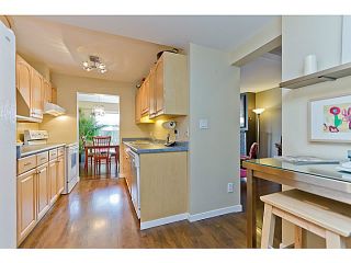 Photo 7: 1072 LILLOOET Road in North Vancouver: Lynnmour Townhouse for sale in "LILLOOET PLACE" : MLS®# V1048162
