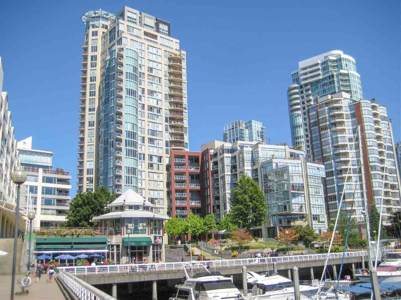 Main Photo: 2101 1000 BEACH AVENUE in Vancouver: Yaletown Condo for sale (Vancouver West)  : MLS®# R2248536