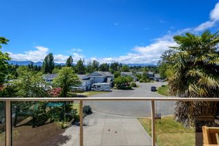 Photo 7: 1411 Sabre Crt in Comox: CV Comox (Town of) Single Family Residence for sale (Comox Valley)  : MLS®# 967576