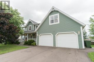 Photo 1: 30 COMMONWEALTH Avenue in Charlottetown: House for sale : MLS®# 202317596