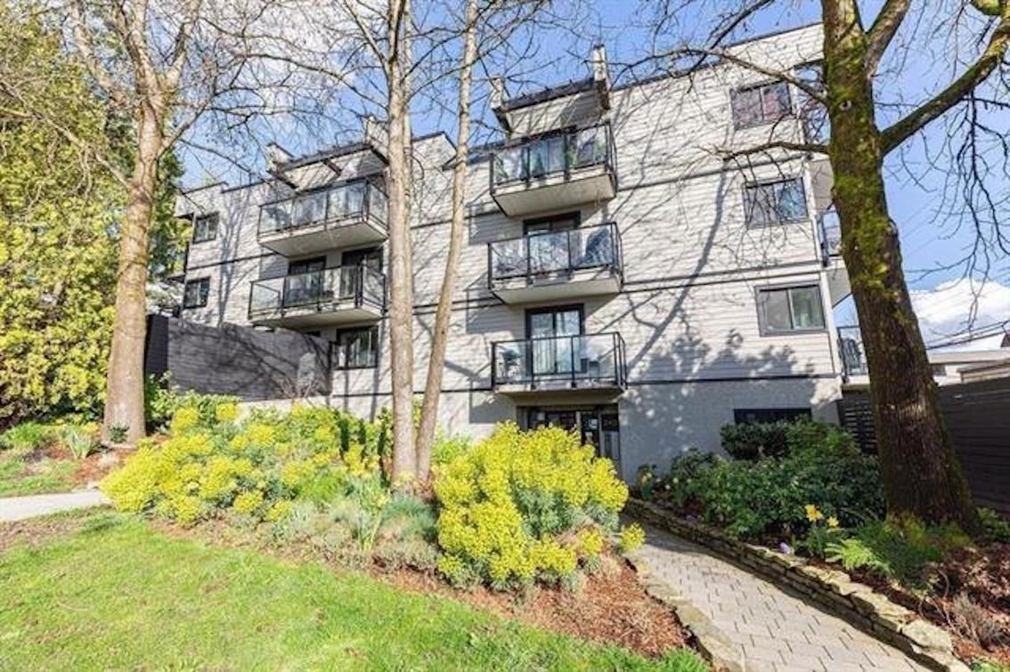 Main Photo: 112 240 MAHON Avenue in North Vancouver: Lower Lonsdale Condo for sale in "SEADALE PLACE" : MLS®# R2862764