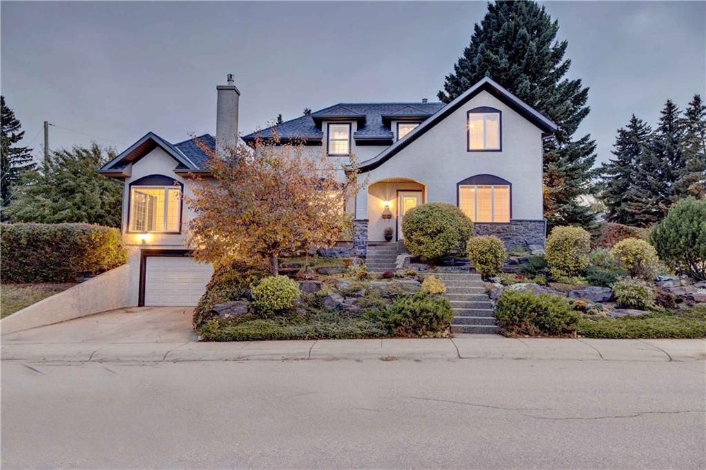 Main Photo: 4940 NELSON Road NW in Calgary: North Haven Detached for sale : MLS®# C4208933