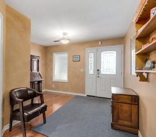 Photo 2: 2933 CORD Avenue in Coquitlam: Canyon Springs House for sale : MLS®# R2114712