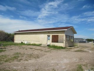 Photo 2: 10033 Thatcher Avenue in North Battleford: Parsons Industrial Park Commercial for sale : MLS®# SK904960