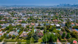 Photo 2: 126 N Rossmore Avenue in Los Angeles: Residential for sale : MLS®# 23272299