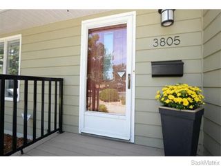 Photo 3: 3805 HILL Avenue in Regina: Single Family Dwelling for sale (Regina Area 05)  : MLS®# 584939