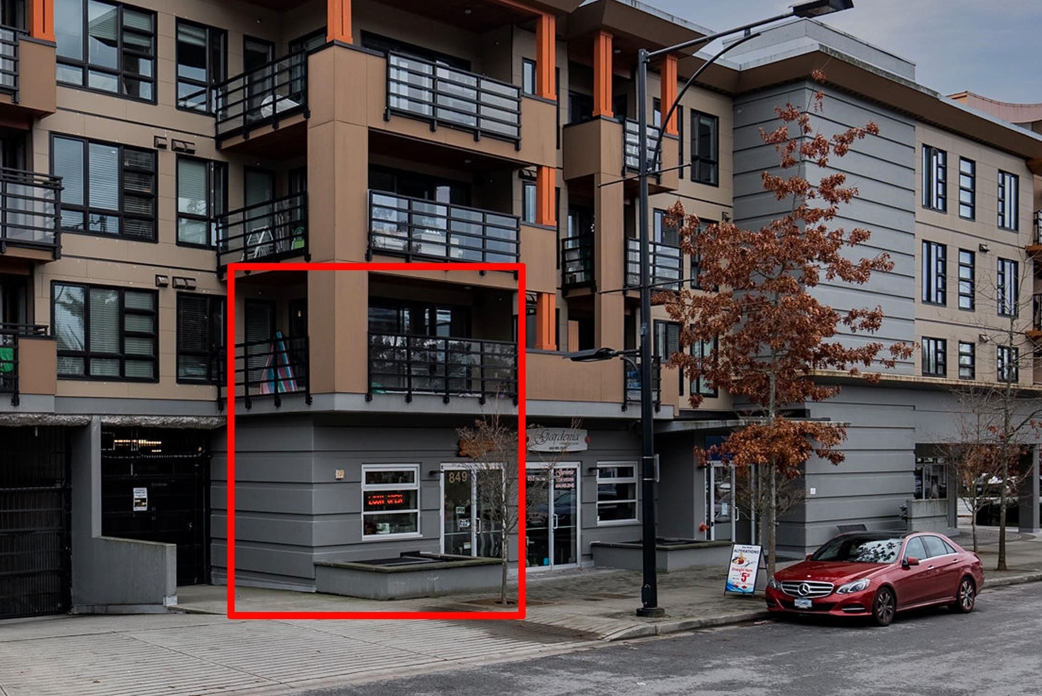 Main Photo: 202 857 W 15TH Street in North Vancouver: Mosquito Creek Condo for sale in "The Vue" : MLS®# R2650366