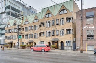 Photo 1: 101 330 Davenport Road in Toronto: Annex Condo for sale (Toronto C02)  : MLS®# C5975397