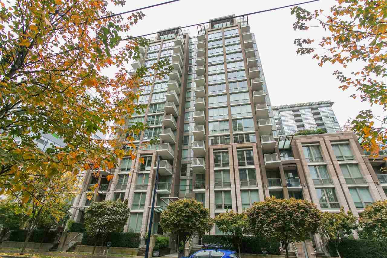 Main Photo: 209 1055 Richards Street in Vancouver: Yaletown Condo for sale (Vancouver West)  : MLS®# R2220082