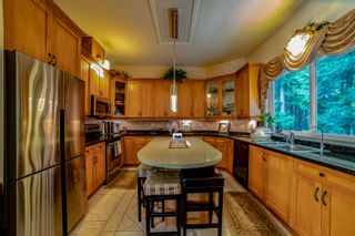 Photo 9: 2251 PARKWAY Boulevard in Coquitlam: Westwood Plateau 1/2 Duplex for sale : MLS®# R2723827
