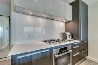 Photo 6: 806 1221 BIDWELL Street in Vancouver: West End VW Condo for sale in "Alexandra" (Vancouver West)  : MLS®# R2019706