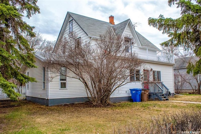 FEATURED LISTING: 304 Broadway Avenue South Melfort