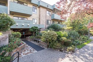 Photo 1: 308 1516 CHARLES Street in Vancouver: Grandview VE Condo for sale in "Garden Terrace" (Vancouver East)  : MLS®# R2302438