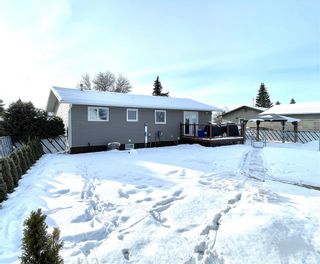 Photo 3: 2129 101st Crescent in North Battleford: Centennial Park Residential for sale : MLS®# SK958853