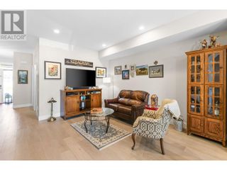 Photo 11: 987 Laurier Avenue in Kelowna: House for sale : MLS®# 10310067