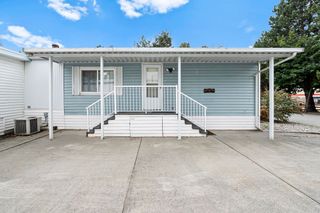 Photo 3: 175 145 KING EDWARD Street in Coquitlam: Maillardville Manufactured Home for sale in "MILL CREEK VILLAGE" : MLS®# R2812021
