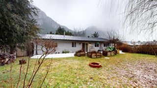 Photo 33: 38343 CHESTNUT Avenue in Squamish: Valleycliffe House for sale in "Valleycliffe" : MLS®# R2654878