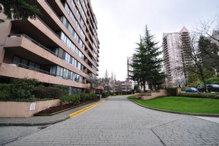 Photo 2: P4 460 WESTVIEW Street in Coquitlam: Coquitlam West Condo for sale in "PACIFIC HOUE" : MLS®# R2747665