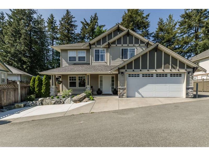 FEATURED LISTING: 34563 STONELEIGH Avenue Abbotsford