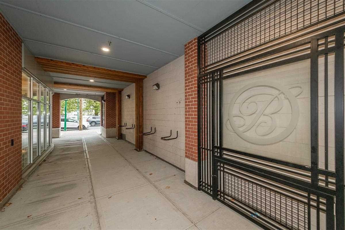 Photo 18: Photos: 407 7655 EDMONDS Street in Burnaby: Highgate Condo for sale in "BELLA" (Burnaby South)  : MLS®# R2405628