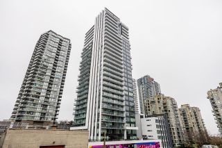 Main Photo: 2606 8566 CARNARVON Street in New Westminster: Downtown NW Condo for sale : MLS®# R2851780