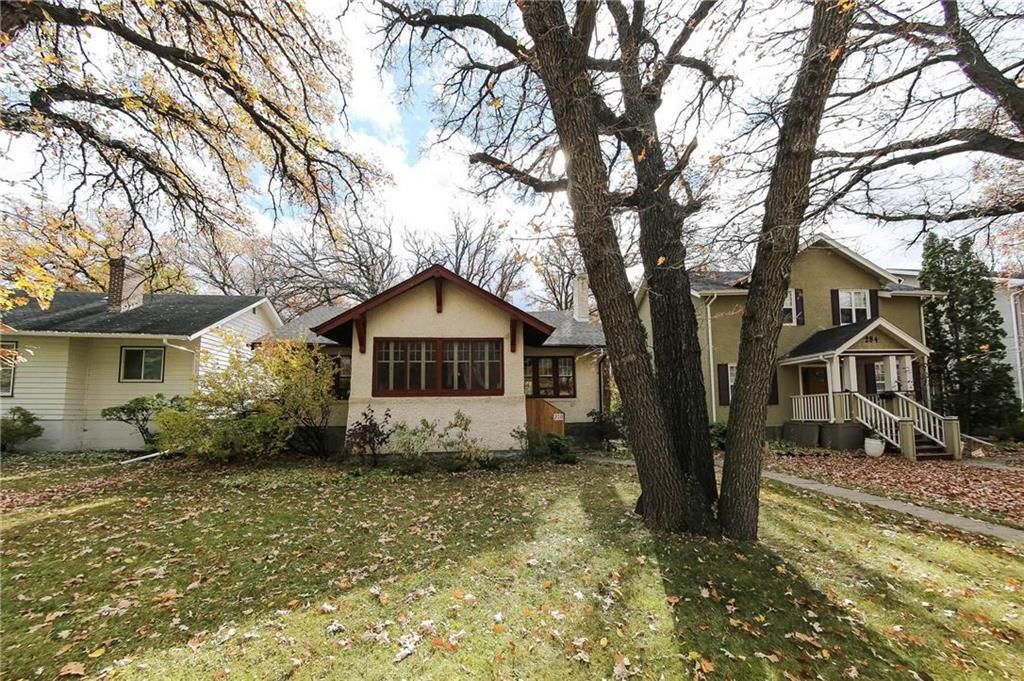 Main Photo: 270 Balfour Avenue in Winnipeg: Riverview Residential for sale (1A)  : MLS®# 202025431