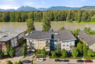 Photo 2: 401 23255 BILLY BROWN Road in Langley: Fort Langley Condo for sale in "Waterfront at Bedford Landing" : MLS®# R2706918