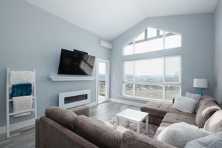 Photo 3: 318A 33755 7TH Avenue in Mission: Mission BC Condo for sale in "THE MEWS" : MLS®# R2761152