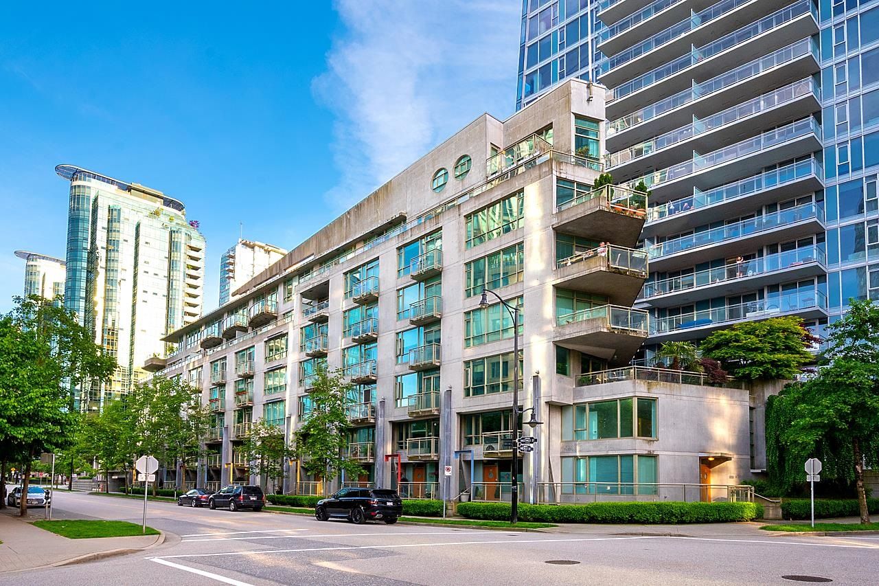 Main Photo: 301 1478 W HASTINGS STREET in Vancouver: Coal Harbour Condo for sale (Vancouver West)  : MLS®# R2770748