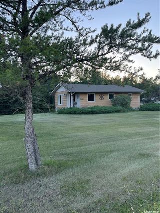 Photo 1: 1113 Wizewood Road in Hudson Bay: Residential for sale : MLS®# SK903522