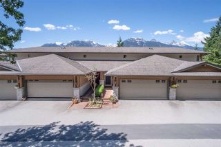Photo 1: 21 1026 GLACIER VIEW Drive in Squamish: Garibaldi Highlands Townhouse for sale in "Seasons View" : MLS®# R2373271