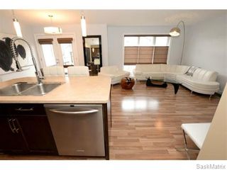 Photo 3: 4334 MEADOWSWEET Lane in Regina: Single Family Dwelling for sale (Regina Area 01)  : MLS®# 584657