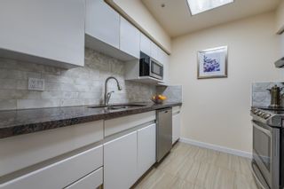 Photo 14: 2302 289 DRAKE Street in Vancouver: Yaletown Condo for sale in "Park View Tower" (Vancouver West)  : MLS®# R2681851