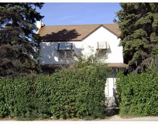 Main Photo: 734 HENDERSON Highway in WINNIPEG: East Kildonan Residential for sale (North East Winnipeg)  : MLS®# 2819062