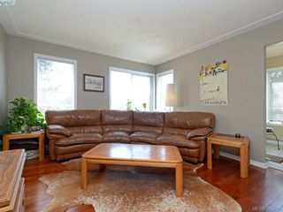 Photo 4: 4 300 Six Mile Rd in VICTORIA: VR Six Mile Row/Townhouse for sale (View Royal)  : MLS®# 796701