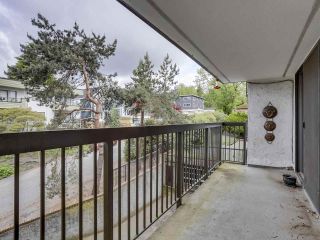 Photo 8: 207 1025 CORNWALL Street in New Westminster: Uptown NW Condo for sale in "CORNWALL PLACE" : MLS®# R2266192