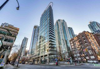 Photo 2: 1702 1277 MELVILLE Street in Vancouver: Coal Harbour Condo for sale in "FLATIRON" (Vancouver West)  : MLS®# R2206172