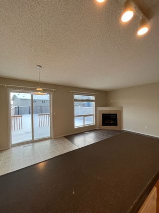 Photo 8: 16111 132 Street NW in Edmonton: House Duplex for rent