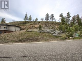 Photo 1: 720 Pinehaven Court in Kelowna: Vacant Land for sale : MLS®# 10308562