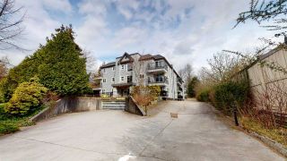 Photo 1: E304 40180 WILLOW Crescent in Squamish: Garibaldi Estates Condo for sale in "Diamondhead Place" : MLS®# R2560217