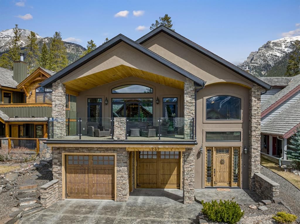 Main Photo: 237 Benchlands Terrace: Canmore Detached for sale : MLS®# A1211980