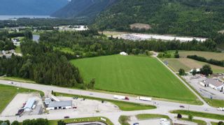 Photo 1: 1200 Trans Canada Highway, in Sicamous: Agriculture for sale : MLS®# 10261396