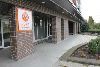 Photo 2: 105 5288 BERESFORD Street in Burnaby: Metrotown Condo for sale in "V-2" (Burnaby South)  : MLS®# R2028890