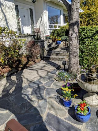 Photo 29: 2980 Beach Dr in Oak Bay: OB Uplands House for sale : MLS®# 913394