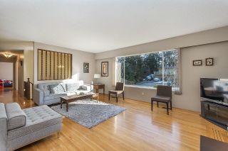 Photo 3: 808 E KINGS Road in North Vancouver: Princess Park House for sale in "PRINCESS PARK / LYNN VALLEY" : MLS®# R2658713